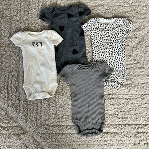Carter's Baby Bodysuit Set